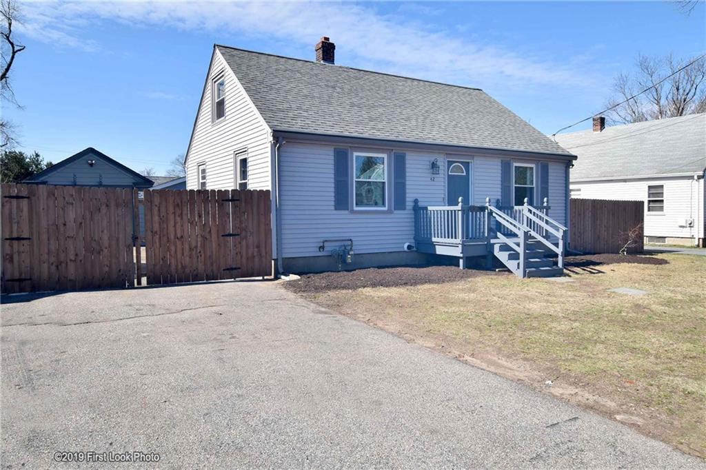 42 Massachusetts Avenue, Warwick, RI 02888 MLS 1225184 Lila Delman