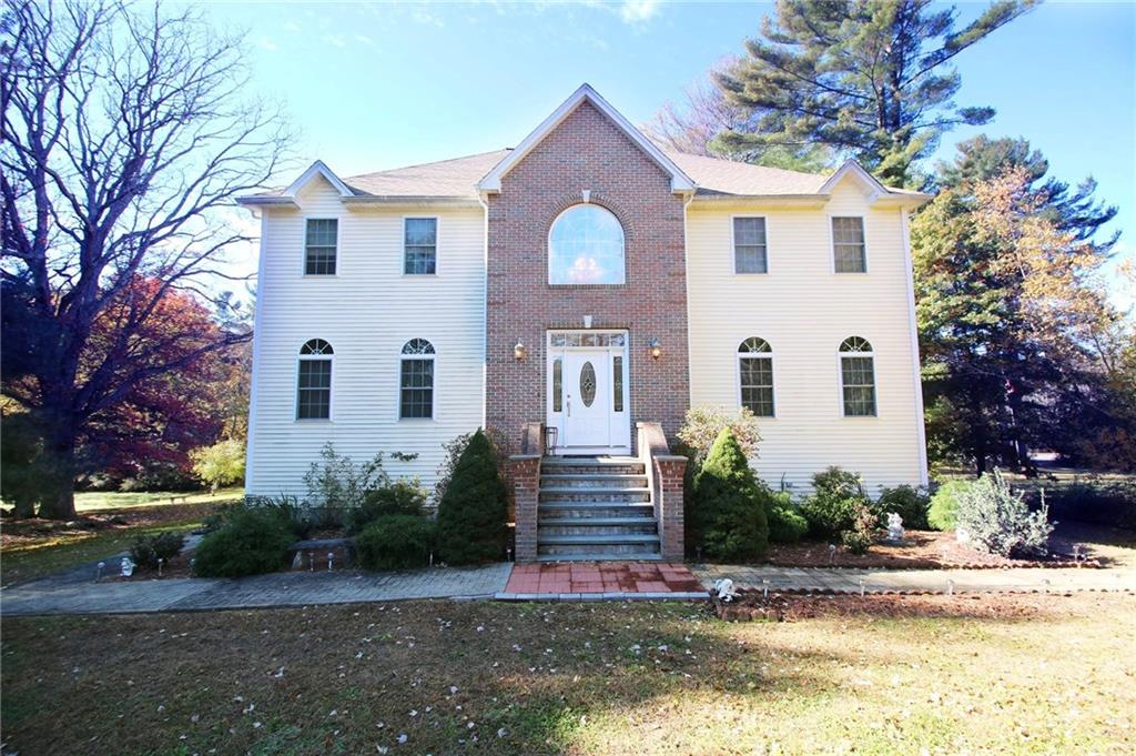 1335 Woonsocket Hill Road, North Smithfield, RI 02896 MLS 1225337