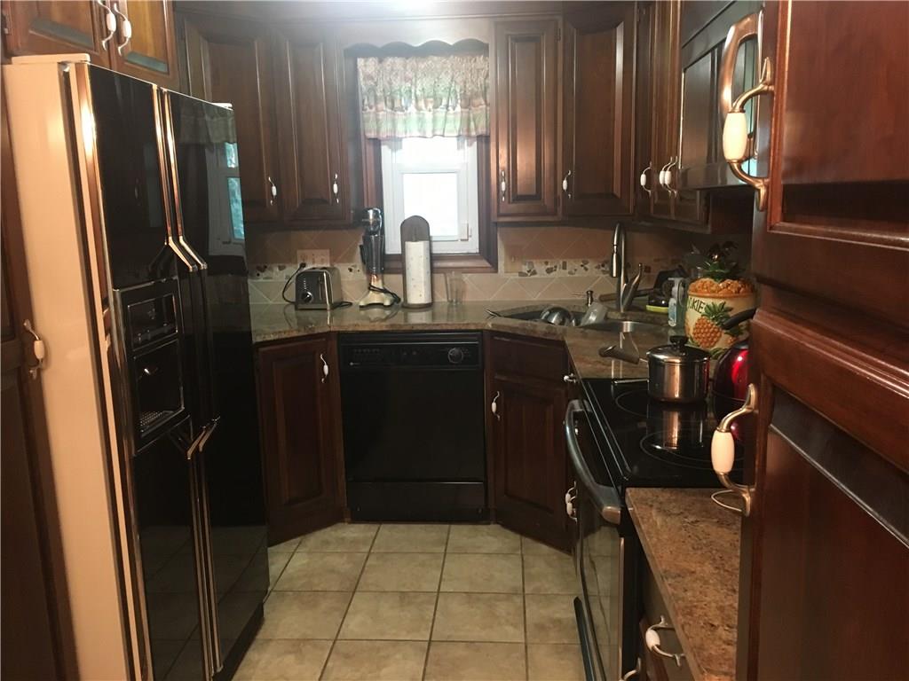 33 Scenic Drive, Cranston