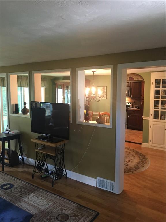 33 Scenic Drive, Cranston