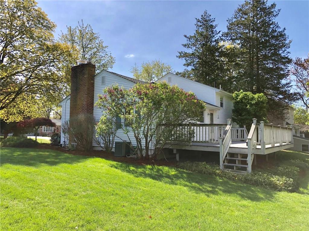 106 Briarbrook Drive, North Kingstown