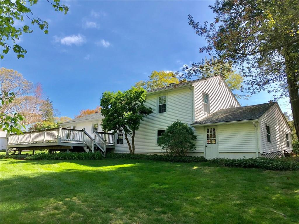 106 Briarbrook Drive, North Kingstown