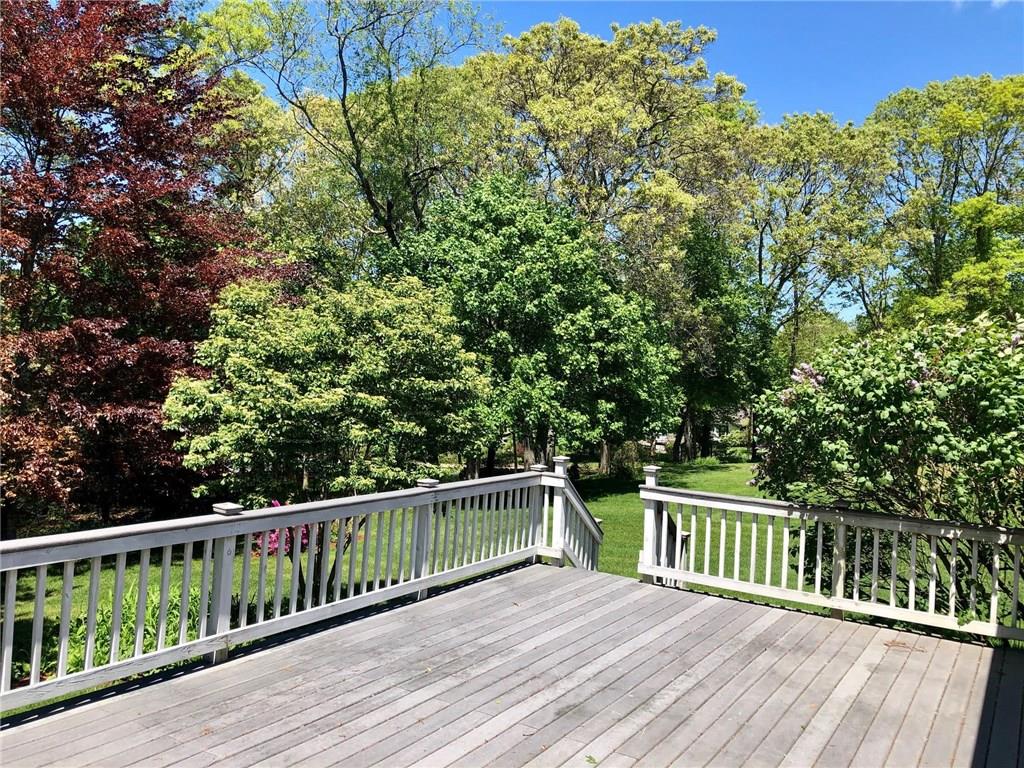 106 Briarbrook Drive, North Kingstown