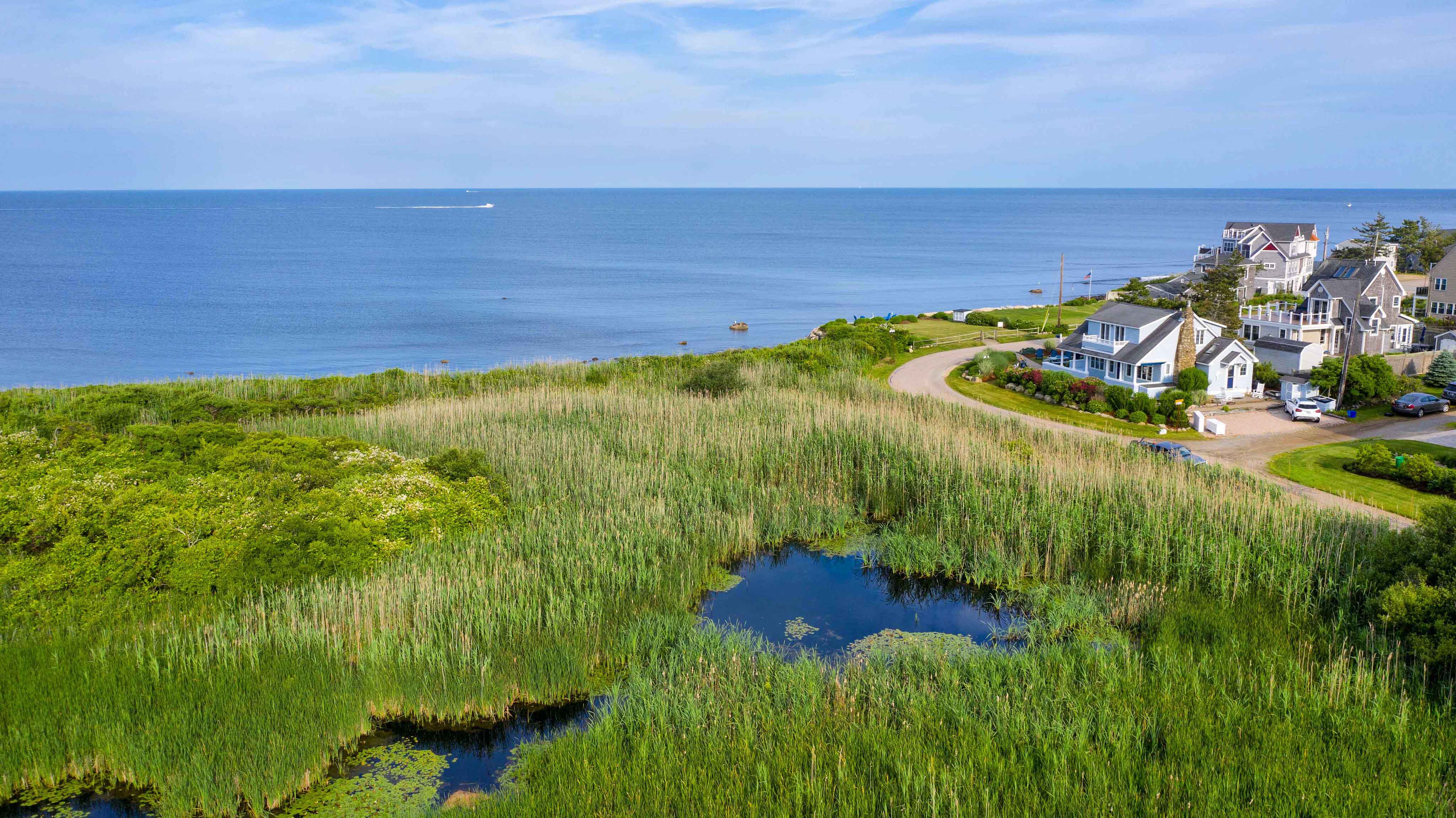 CONTEMPORARY CAPE COD OFF NARRAGANSETT’S OCEAN ROAD SELLS FOR $1.53M AFTER FOUR DAYS ON MARKET