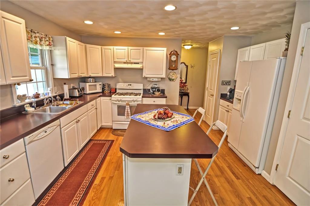 588 Arcade Avenue, Seekonk, MA 02771 MLS 1232097 Lila Delman