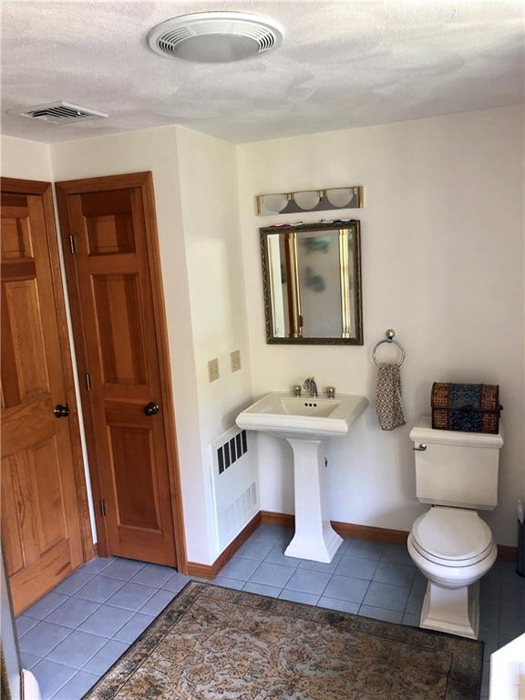 28 Valley View Drive, Smithfield