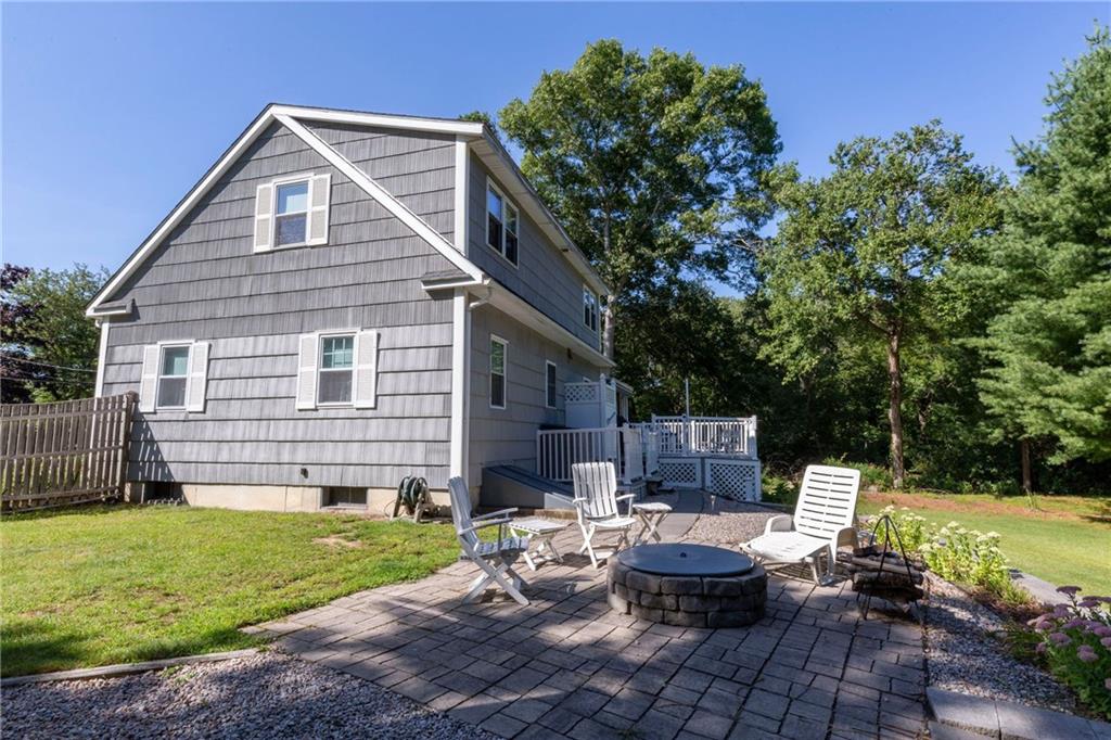 324 Mautucket Road, South Kingstown