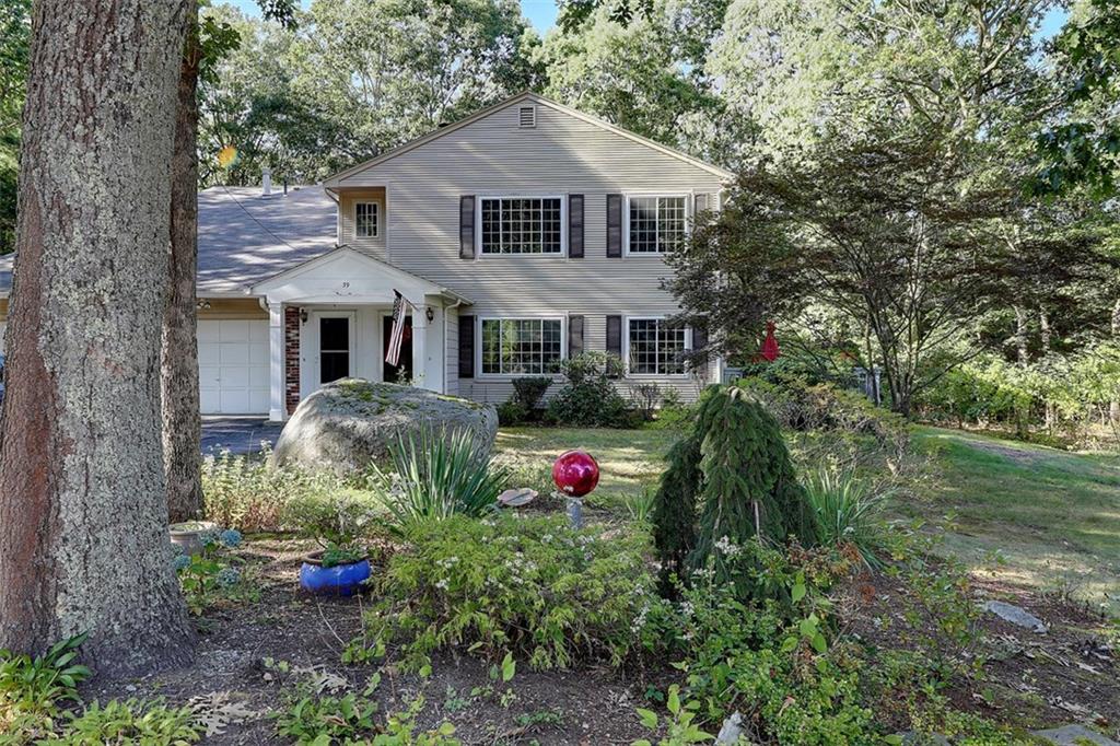 39 Eagle Run, Unitd, Warwick, RI 02818 MLS 1237027 Lila Delman