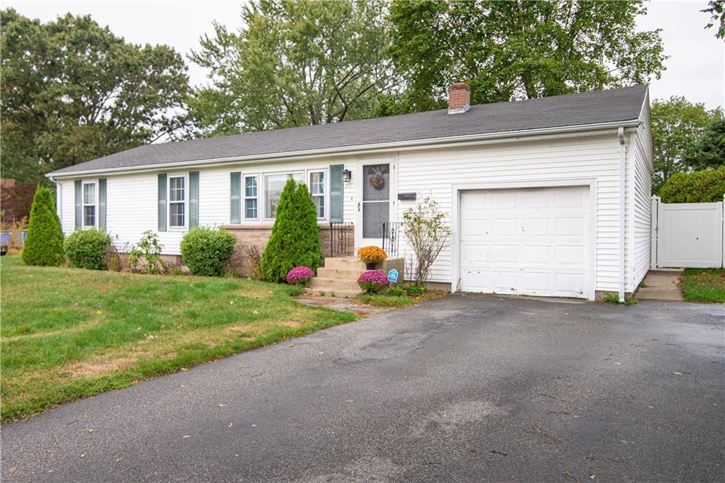 91 Pettigrew Drive, Warwick, RI 02886 MLS 1238563 Lila Delman