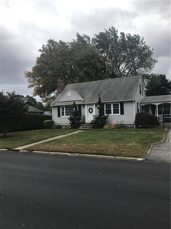 65 Grassy Plain Road, East Providence