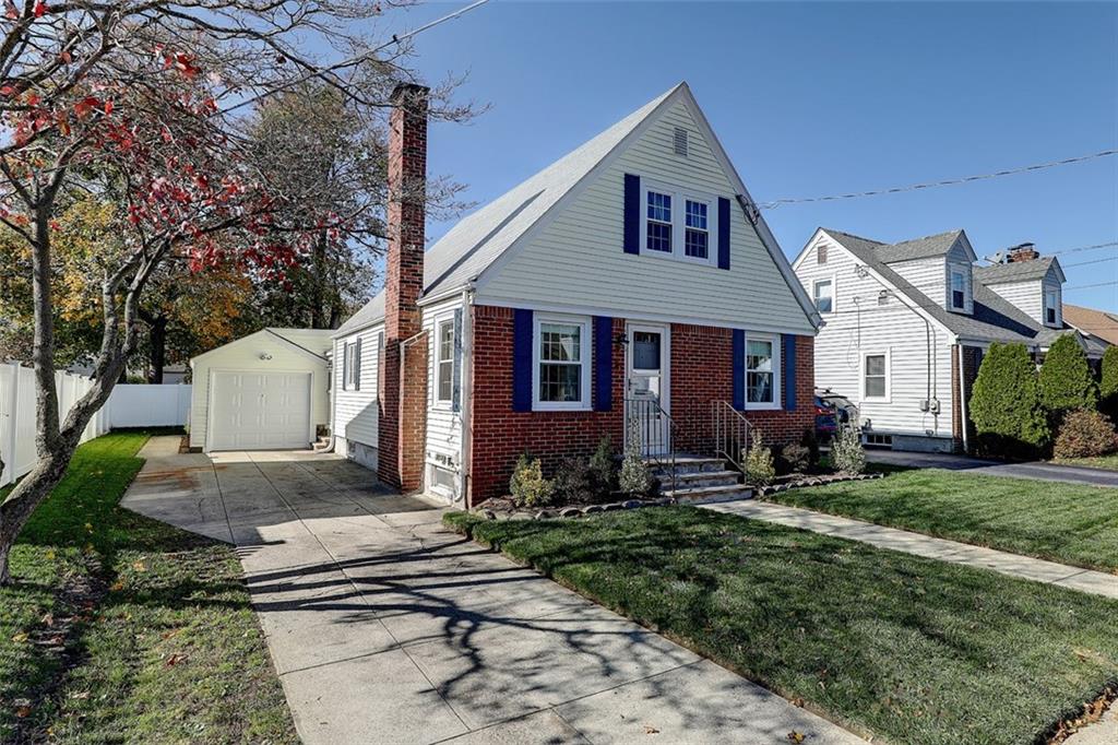 21 Community Drive, Cranston, RI 02905 MLS 1240486 Lila Delman