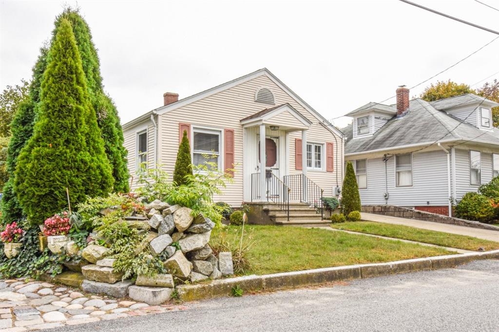 27 Lookout Avenue, North Providence, RI 02911 MLS 1241472 Lila Delman