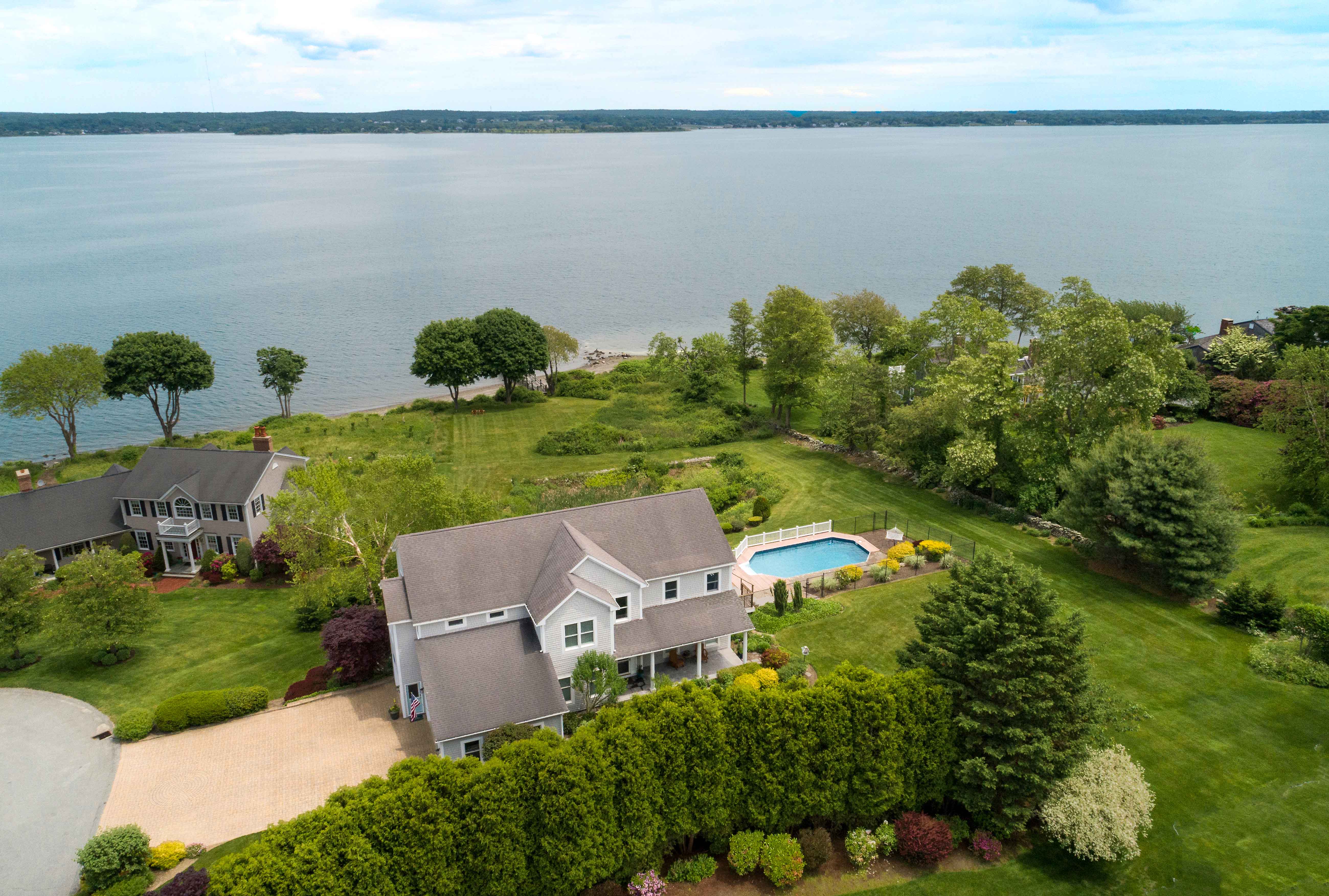 WATERFRONT COLONIAL SELLS FOR $1.755M, MARKING 2ND HIGHEST SALE IN PORTSMOUTH YEAR-TO-DATE*