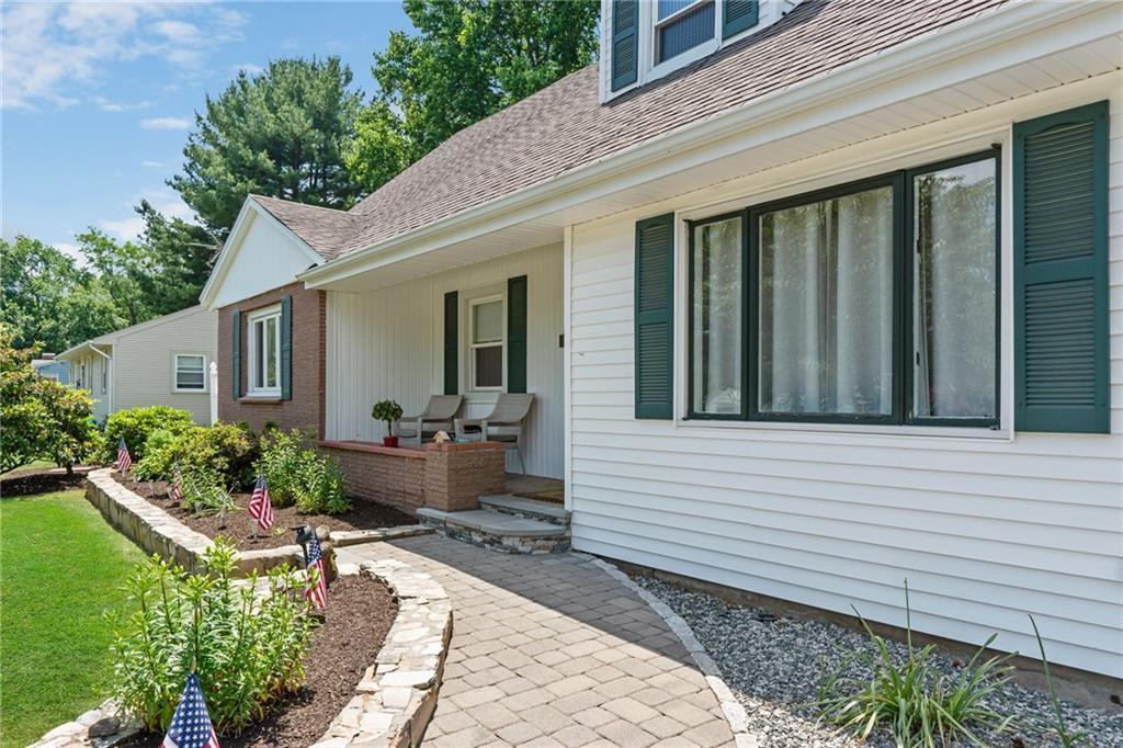 15 Valley Road, East Greenwich, RI 02818 MLS 1243441 Lila Delman