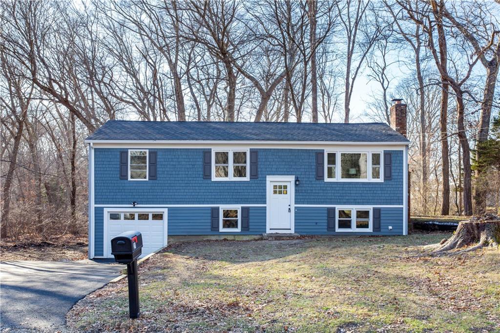 21 Woodmont Drive, North Kingstown