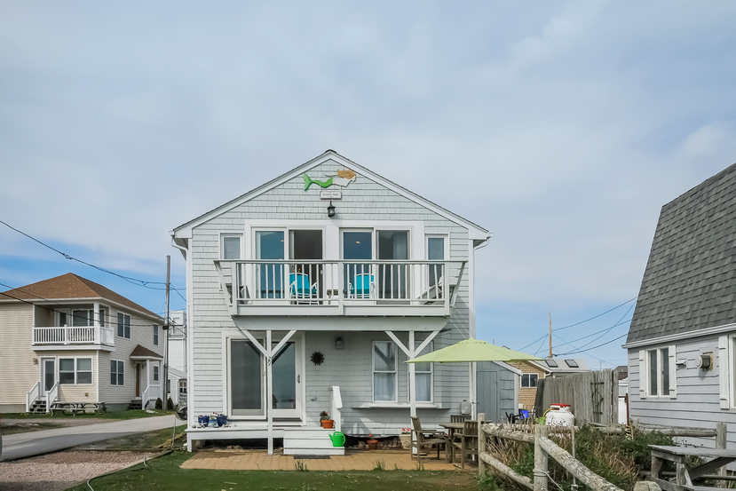 29 Shore Road, Narragansett, RI 02882 Lila Delman