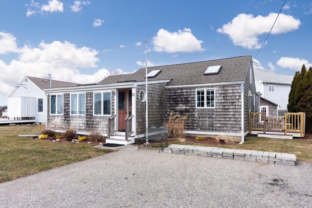 32 Mollusk Drive, Narragansett, RI 02882 Lila Delman