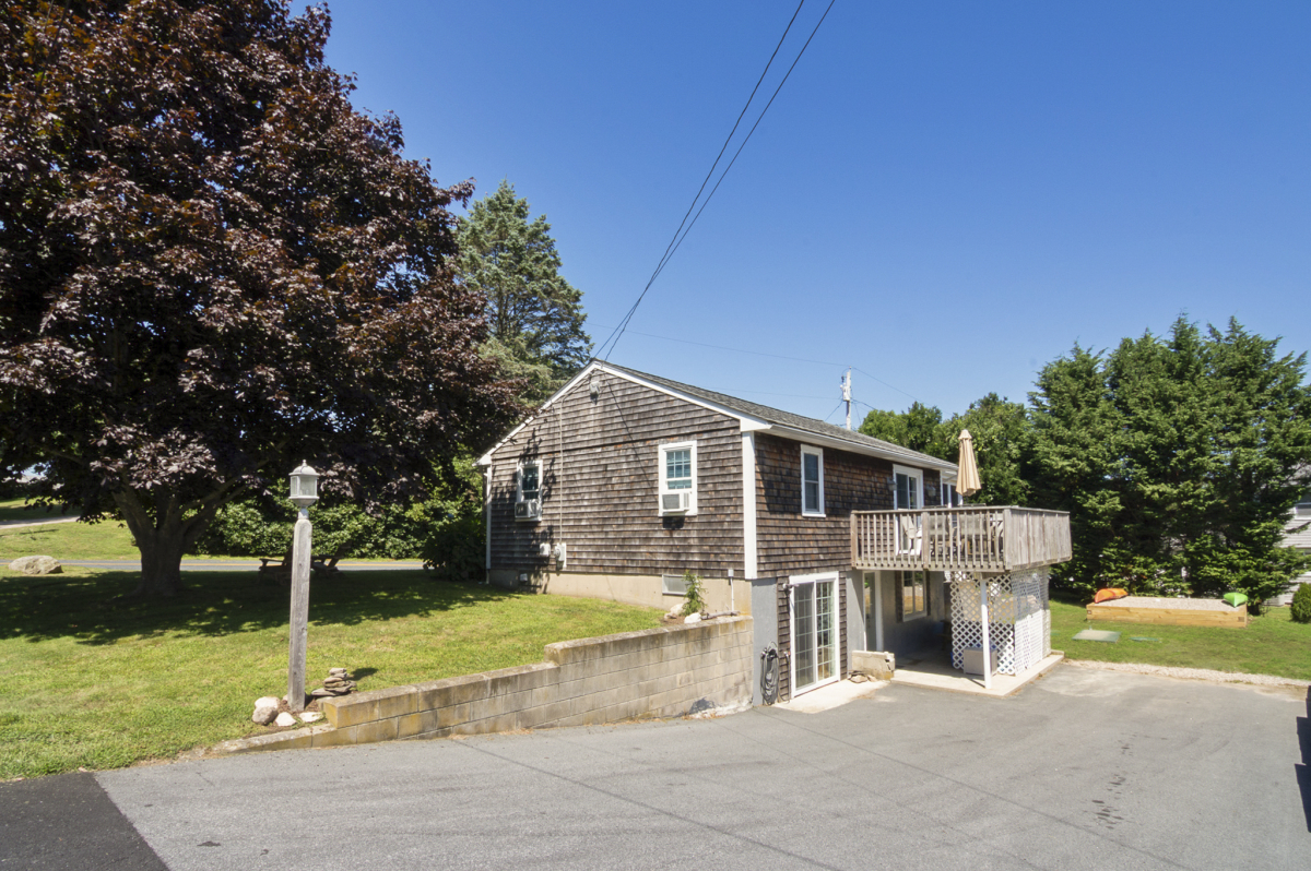 5 Marine Drive, Narragansett, RI 02882 Lila Delman