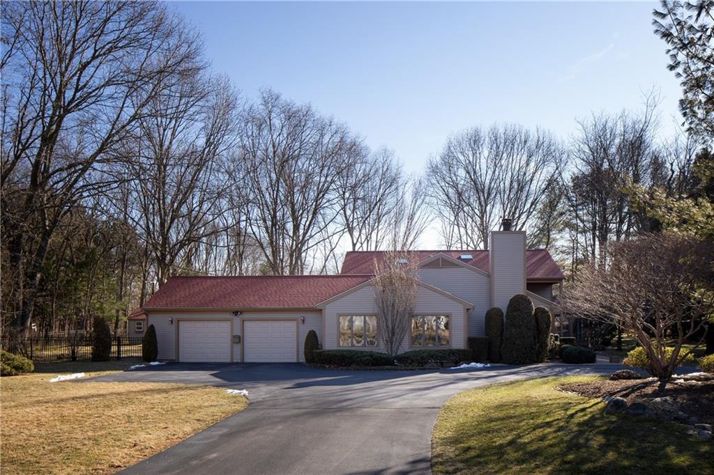 2 Spinnaker Drive, Barrington