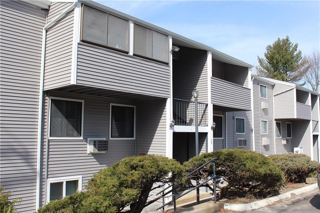 38 Cowesett Avenue, Unit#17, West Warwick