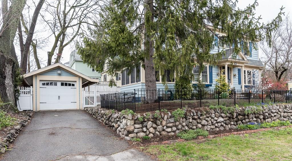 493 Pleasant Valley Parkway, Providence, RI 02908 MLS 1251169 Lila