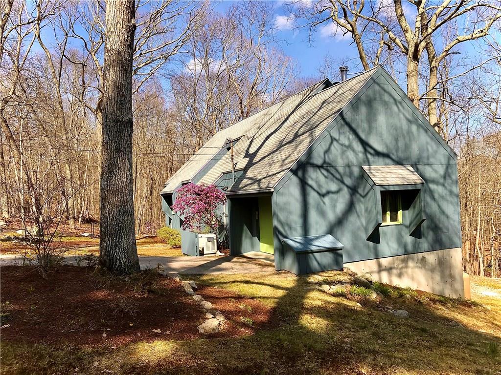 84 Estelle Drive, South Kingstown, RI 02892 MLS 1251843 Lila Delman