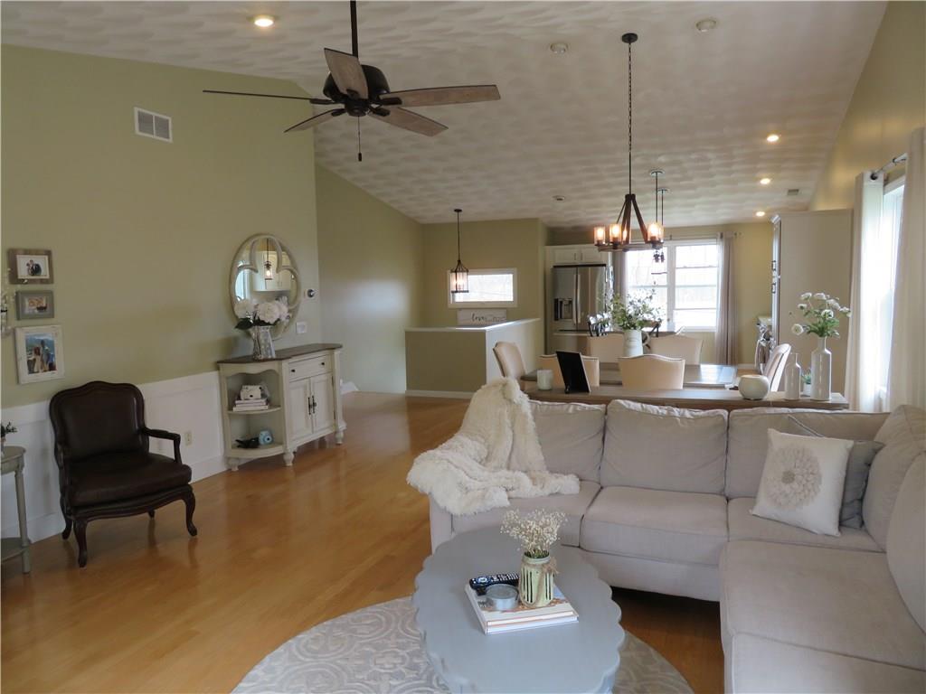 18 Lees Farm Commons Drive, North Providence, RI 02904 MLS 1253177