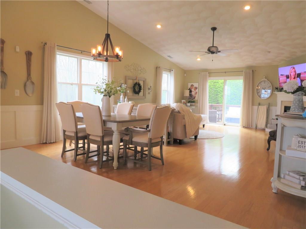 18 Lees Farm Commons Drive, North Providence, RI 02904 MLS 1253177