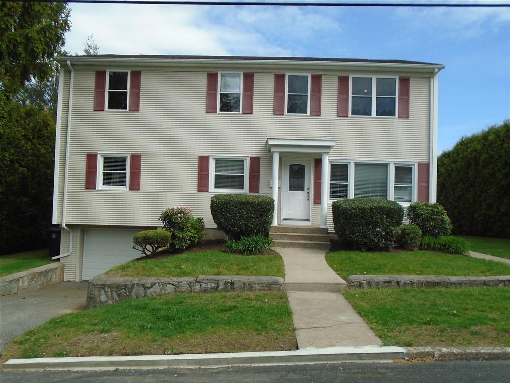 21 West River Parkway, North Providence