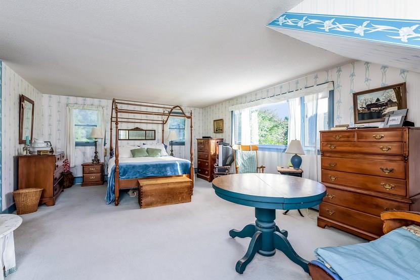 68 Avondale Road, Westerly, RI 02891 MLS 1254342 Lila Delman