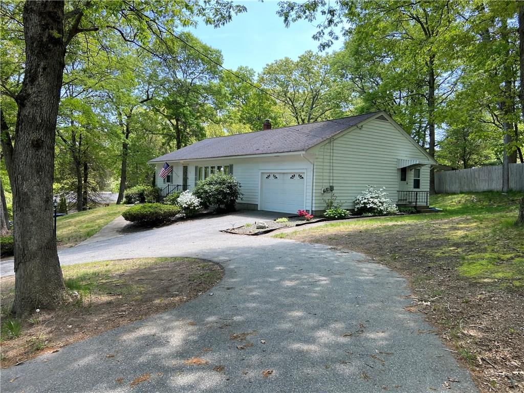 22 Cullen Hill Road, Lincoln, RI 02865 MLS 1254664 Lila Delman