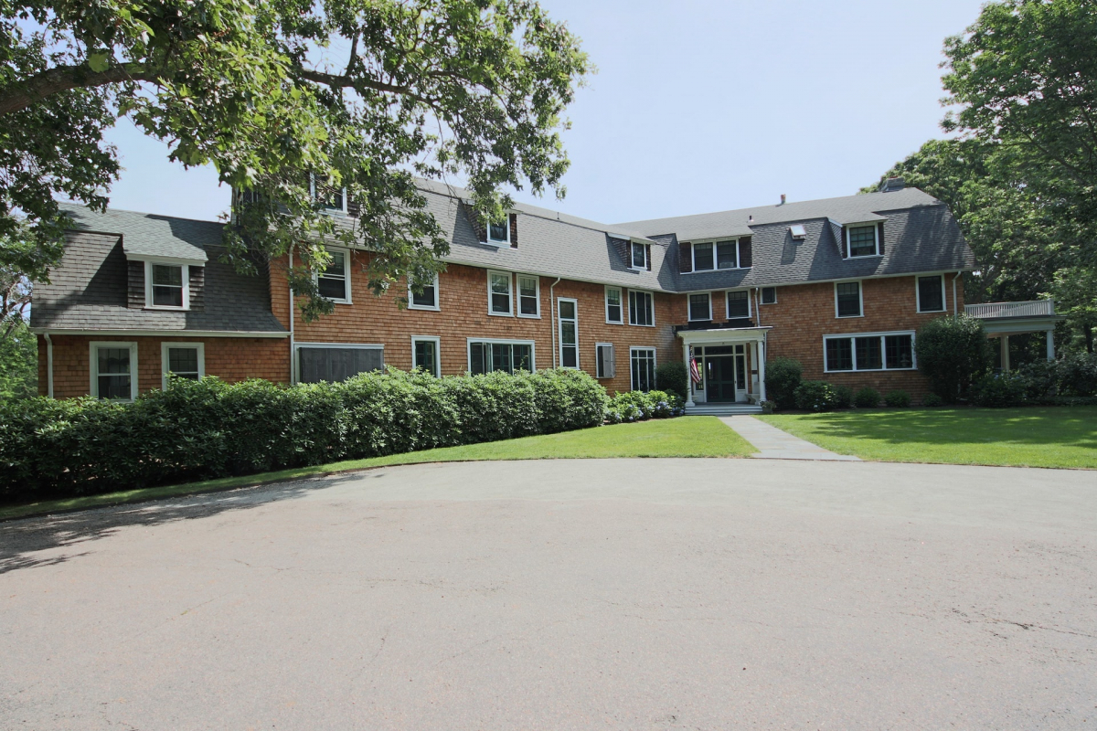 2860 tower hill road saunderstown ri