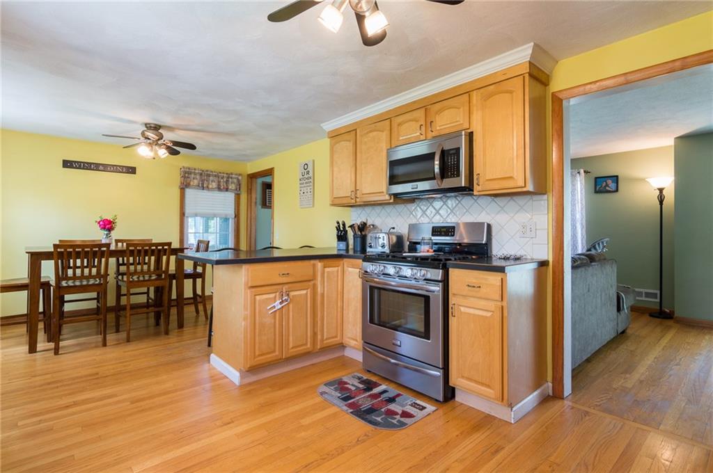 310 Hillard Avenue, Warwick, RI 02886 MLS 1255263 Lila Delman