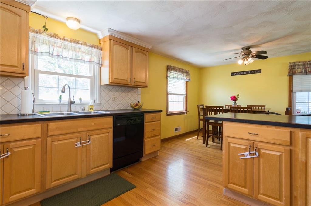 310 Hillard Avenue, Warwick, RI 02886 MLS 1255263 Lila Delman