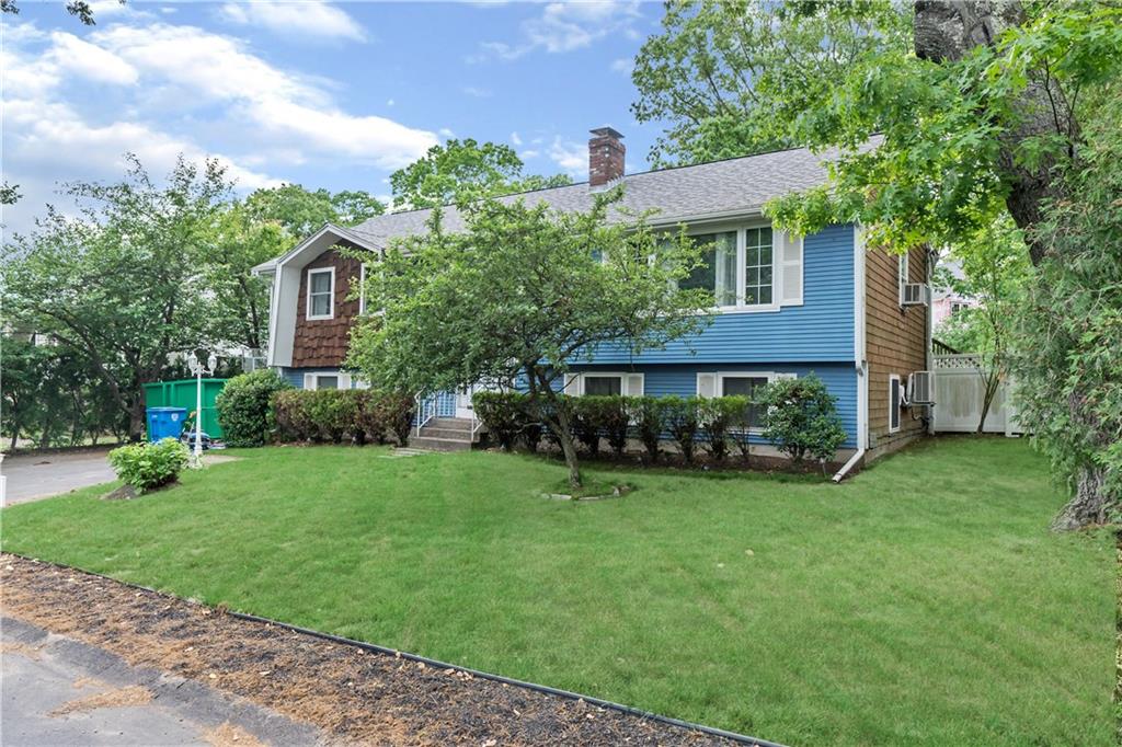 4 Lakeview Avenue, Lincoln, RI 02865 MLS 1256017 Lila Delman