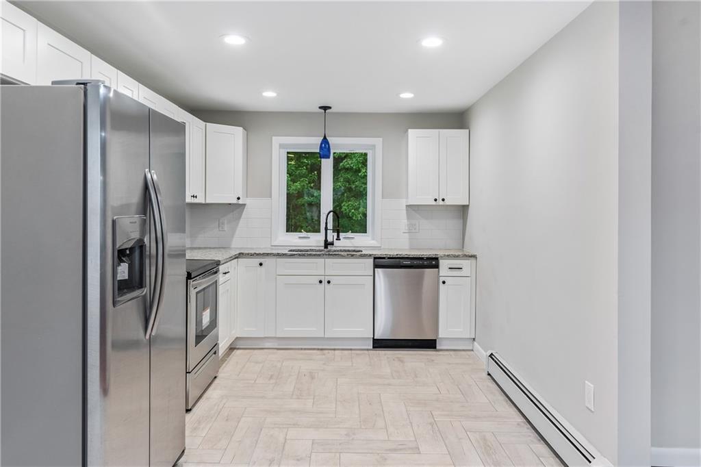 25 Saint Louis Avenue, Woonsocket, RI 02895 MLS 1256036 Lila Delman