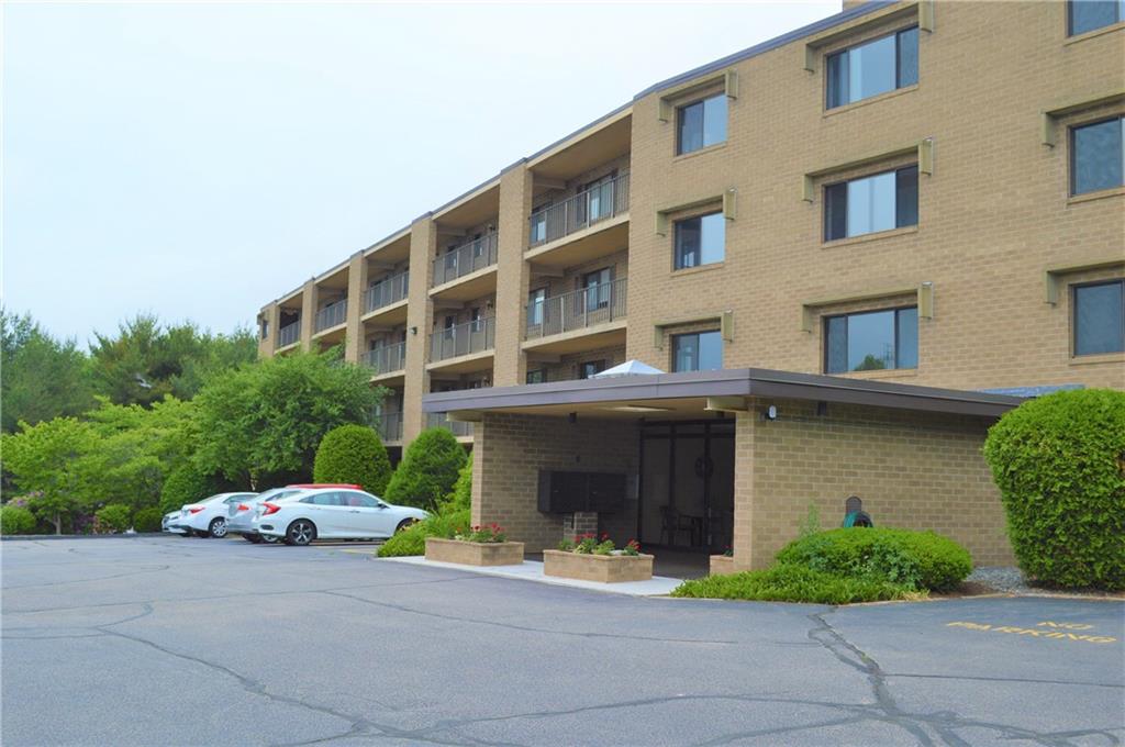 650 East Greenwich Avenue, Unit202, West Warwick, RI 02893 MLS