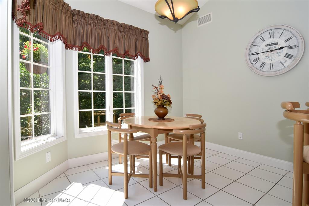 17 Katie Drive, Warren, RI 02885 MLS 1256103 Lila Delman