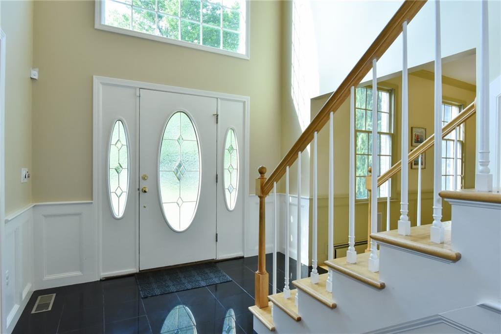 20 Canterbury Lane, East Greenwich, RI 02818 MLS 1256193 Lila Delman