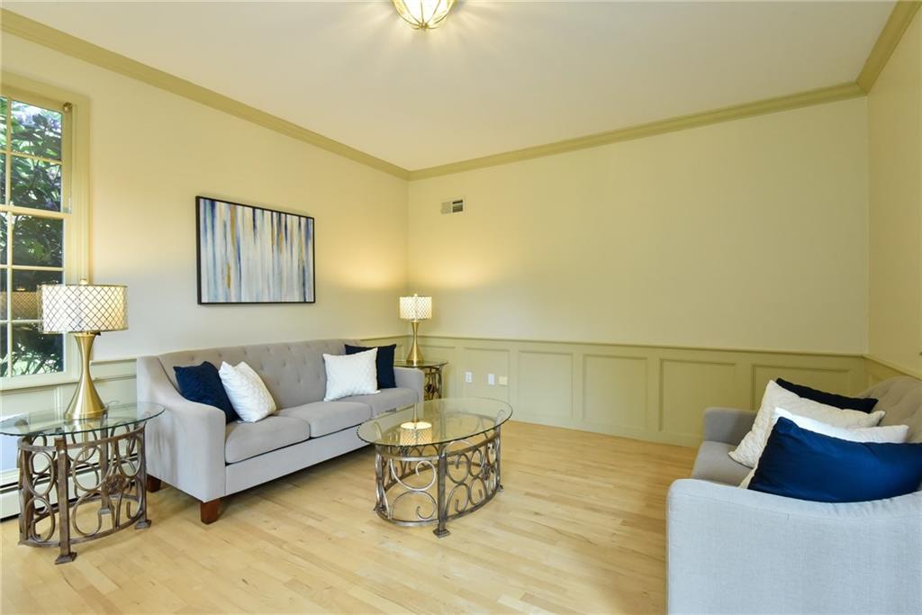 20 Canterbury Lane, East Greenwich, RI 02818 MLS 1256193 Lila Delman