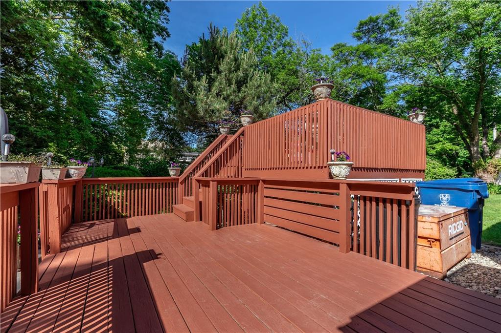 5 Brookside Drive, East Greenwich, RI 02818 MLS 1256690 Lila Delman