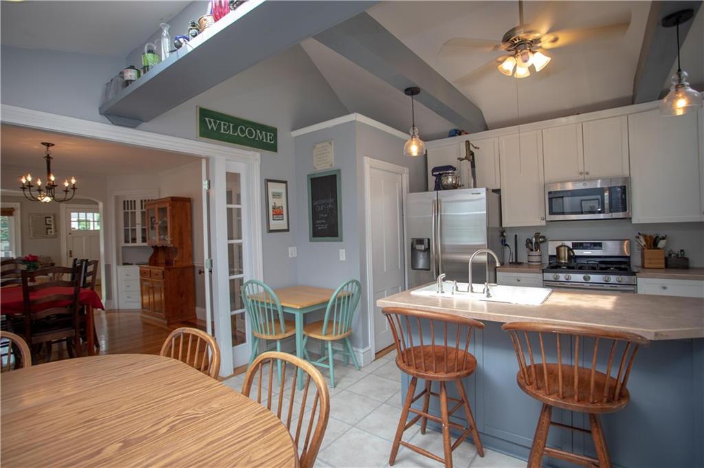 24 King Street, Warwick, RI 02886 MLS 1258366 Lila Delman