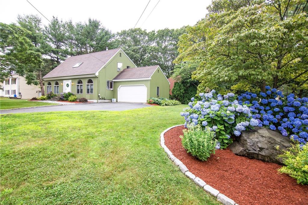 9 Middle Highway, Barrington, RI 02806 MLS 1259201 Lila Delman