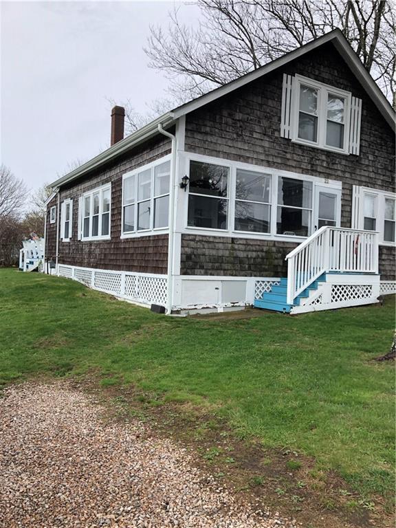 22 Angell Road, Narragansett