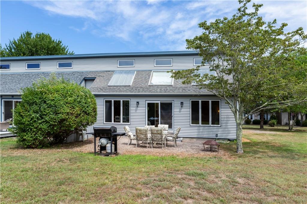 5 Indian Trail, Unit#4, Narragansett