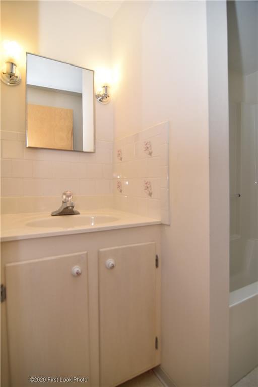 89 Bliss Mine Road, Newport, RI 02840 MLS 1260423 Lila Delman