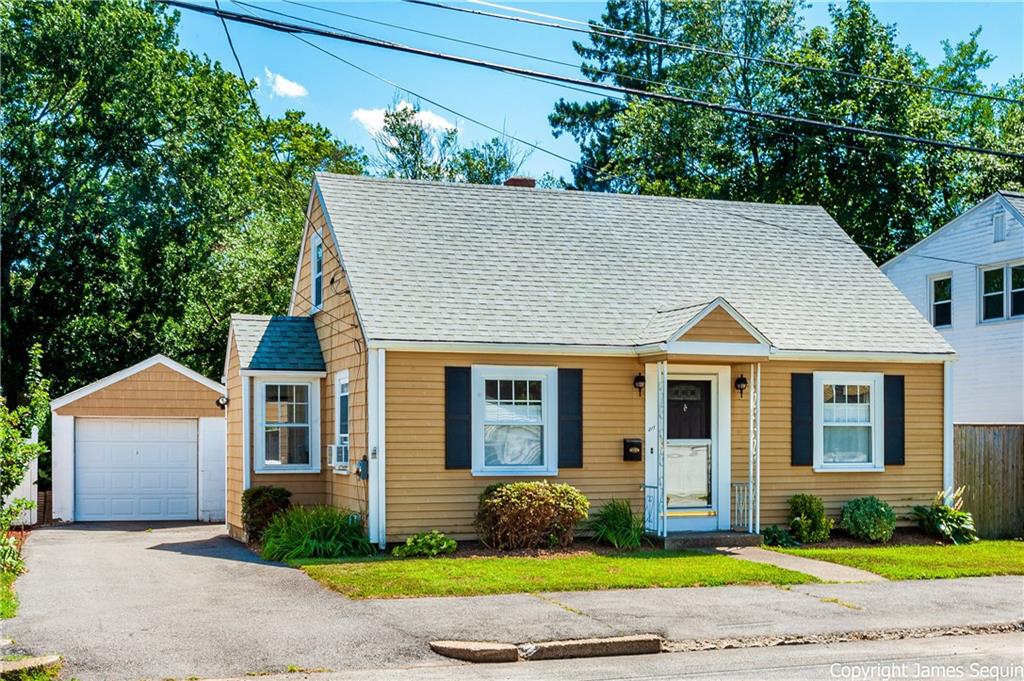 215 London Avenue, Pawtucket, RI 02861 MLS 1260522 Lila Delman