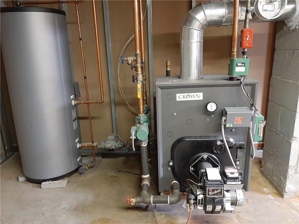 19 Coventry Drive, Coventry, RI 02816 MLS 1260998 Lila Delman