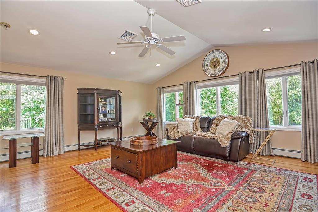 1542 Pippin Orchard Road, Cranston, RI 02921 MLS 1261315 Lila Delman