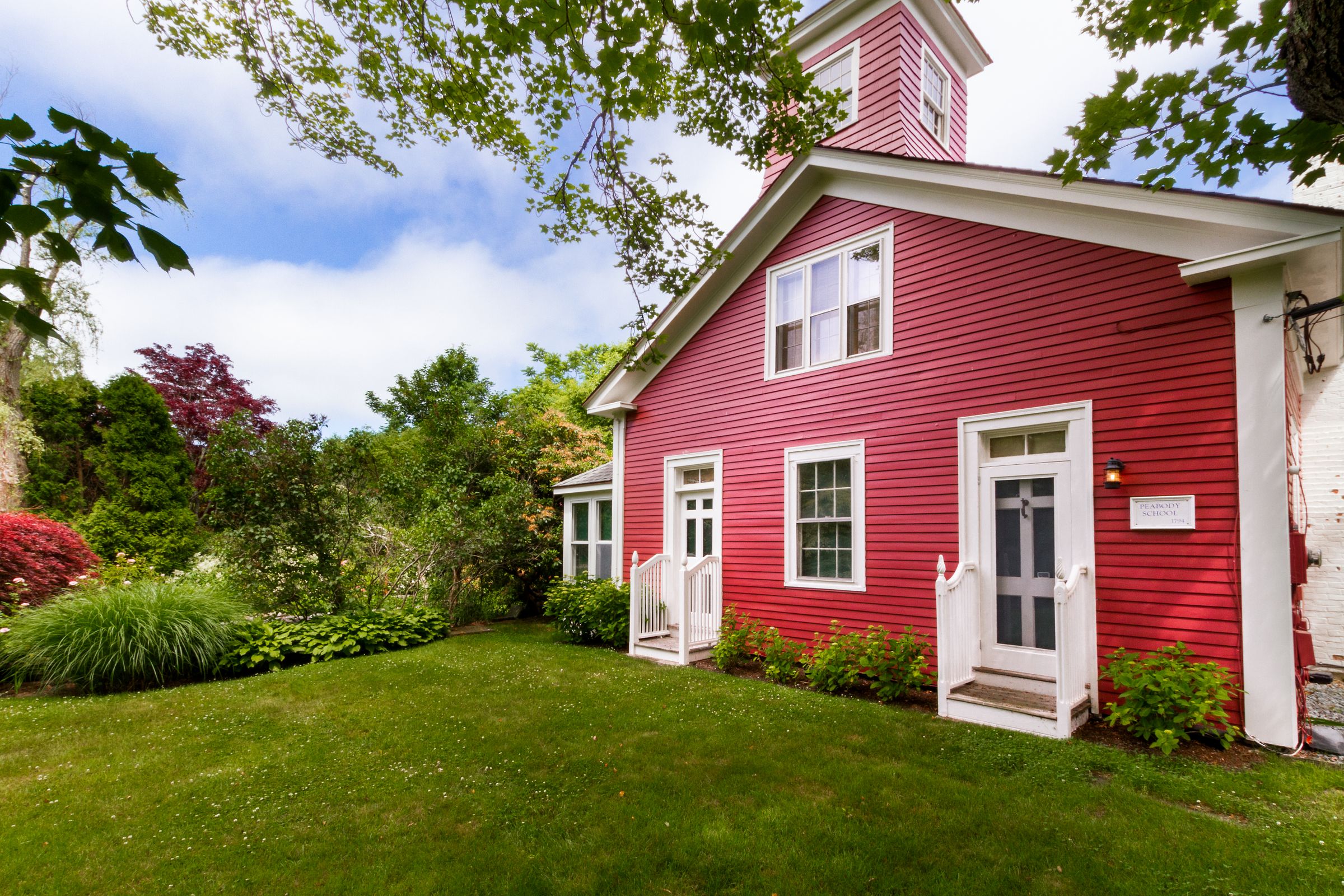 HOUSE LUST: A LITTLE RED SCHOOLHOUSE BY THE SEA IN MIDDLETOWN
